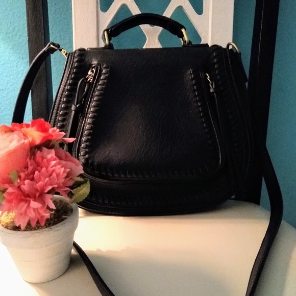 Madison West Handbags - ❤️Madison West Purse